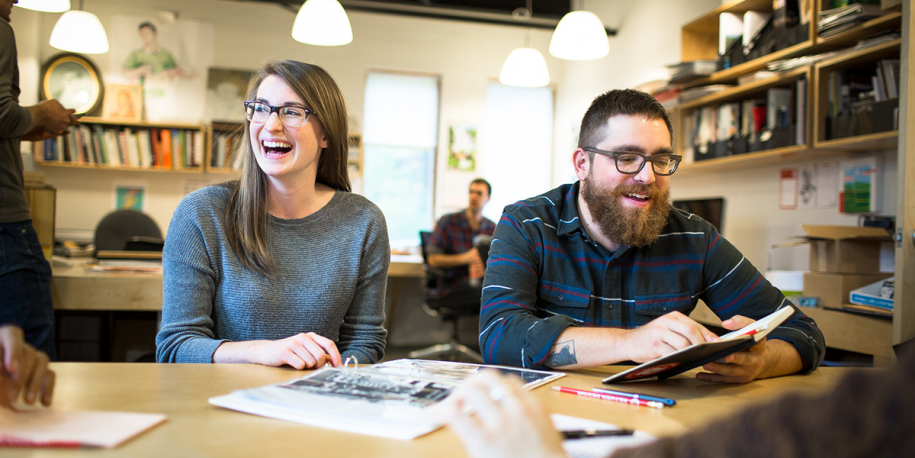 Photo: Students laughing in class