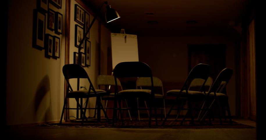 Photo: Empty chairs in a circle